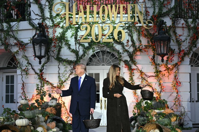 Halloween llega a la Casa Blanca , Donald y Melania Trump celebran entre calabazas