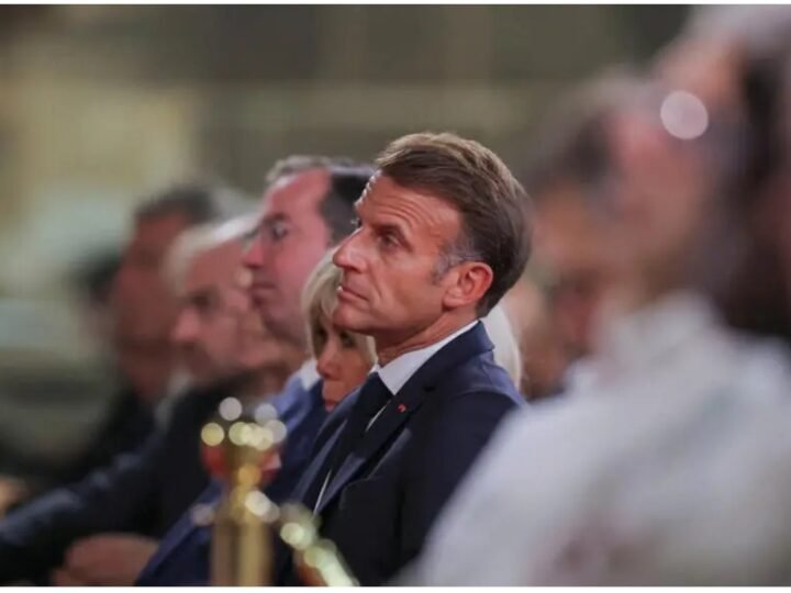 Juventud en ebullición, la pesadilla de la deuda y una campaña electoral secuestrada por extremistas: la presidencia de Macron, tras diez años en el poder, termina en una atmósfera crepuscular, exacerbada por las rivalidades internas en la carrera presidencial
