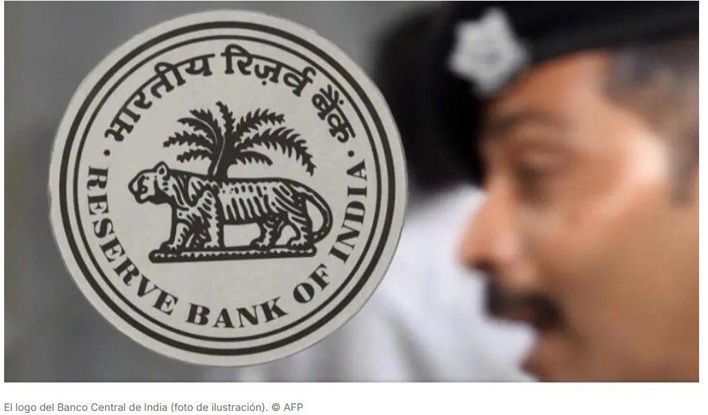 Con una inflación al alza, una rupia debilitada y crecientes salidas de capital extranjero, el Banco Central de la India se prepara para subir las tasas de interés por primera vez en casi cuatro años
