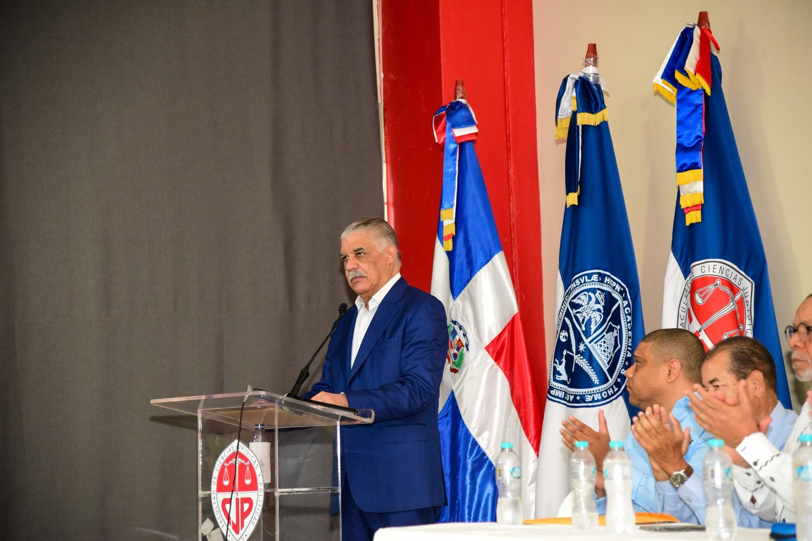 Miguel Vargas pide mayor presión internacional para enfrentar la crisis de Haití y proteger la estabilidad regional